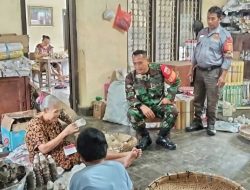 Serda Djoko Beri Motivasi Pelaku UMKM Usaha Pembuatan Shuttlecock